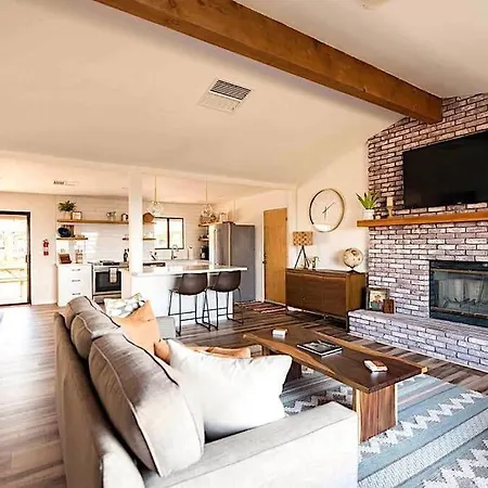 Cozy Rustic Home Minutes To Joshua Tree Nat'L Park Exterior photo