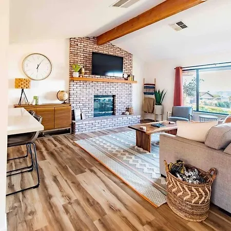 Cozy Rustic Home Minutes To Joshua Tree Nat'L Park Exterior photo